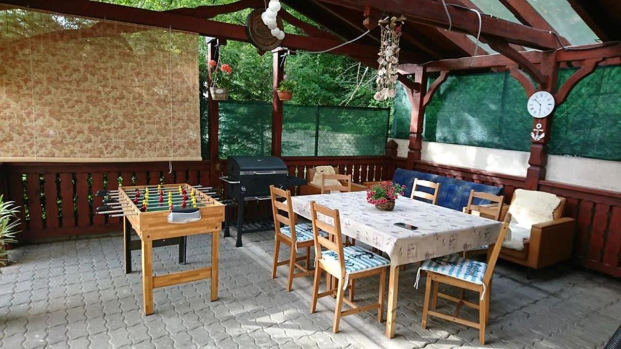 Ferienwohnung Liliana Vendeghaz Balatonfůzfő Exterior foto