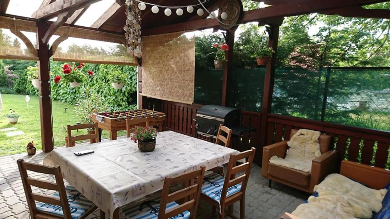 Ferienwohnung Liliana Vendeghaz Balatonfůzfő Exterior foto